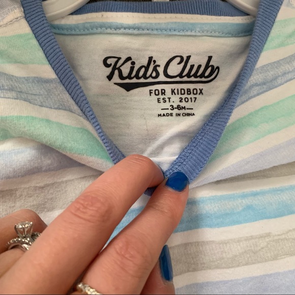 (8 for $20) 💛Boy or Girl Infant Set from KidBox - Picture 2 of 6